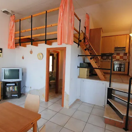 Le Ginestre-1 By Interhome